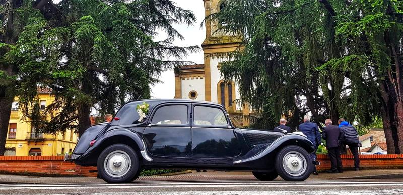 Alquiler coche clásico bodas: Citroen 11b 1954