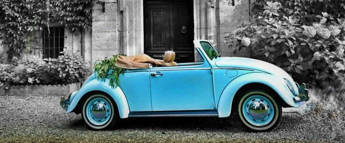 Alquiler coches clásicos: Volkswagen Escarabajo azul (1981)